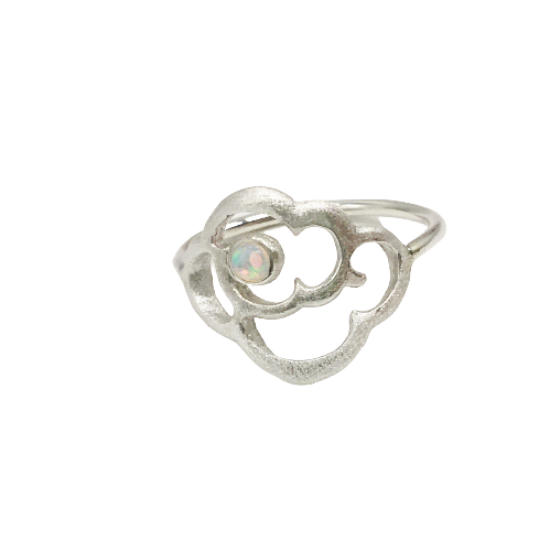 lucky cloud ring